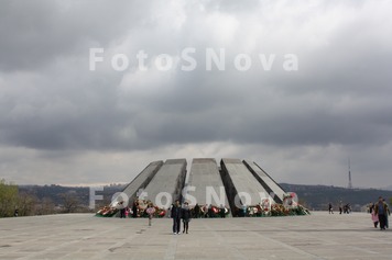 Памятник_жертва