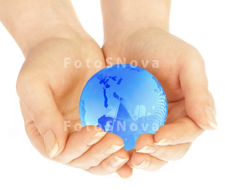 human_holding_globe_earth_hand