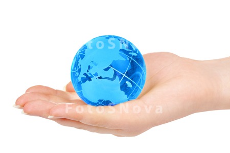 human_holding_globe_earth_hand