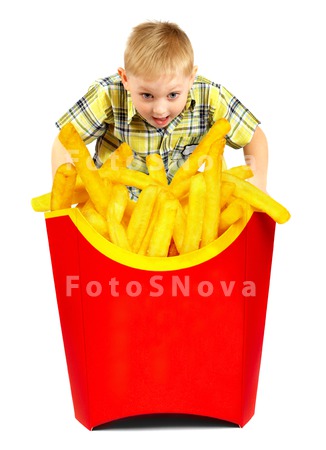 boy_bunch_child_chip_cooked_cr