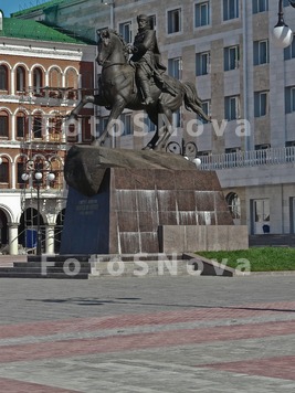 воевода_памятни