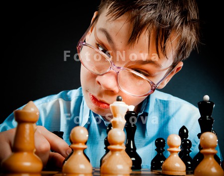 wunderkind_nerd_chess_chessmen